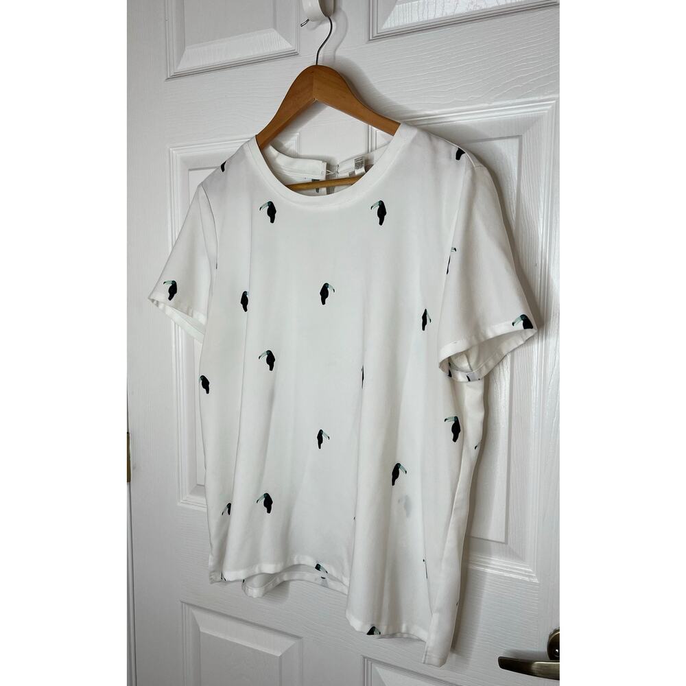 Ann Taylor Loft Outlet Women's White Toucan Print Top Blouse Shirt Size Large - Picture 3 of 7